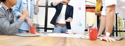 Księgowa a Rozwój Startupów: Jak Wsparcie Księgowej Może Pomóc Nowym Firmom