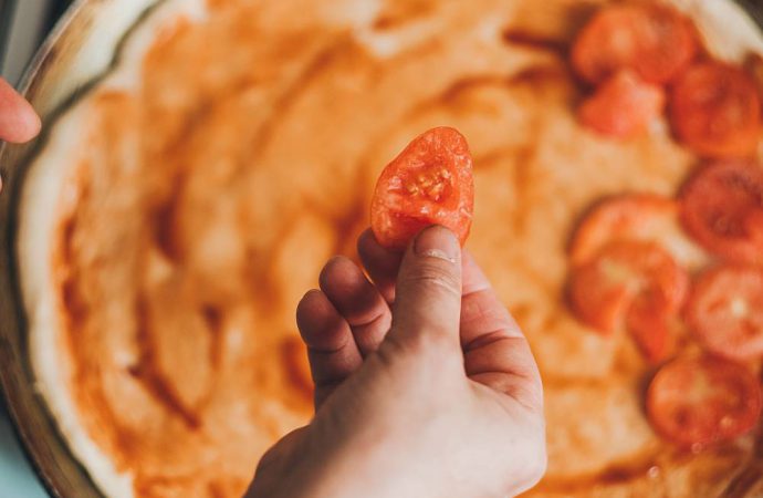3 najlepsze przepisy na ciasto do pizzy na świecie