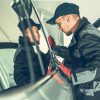 Jak naprawić części samochodowe za pomocą narzędzi ręcznych dla majsterkowiczów