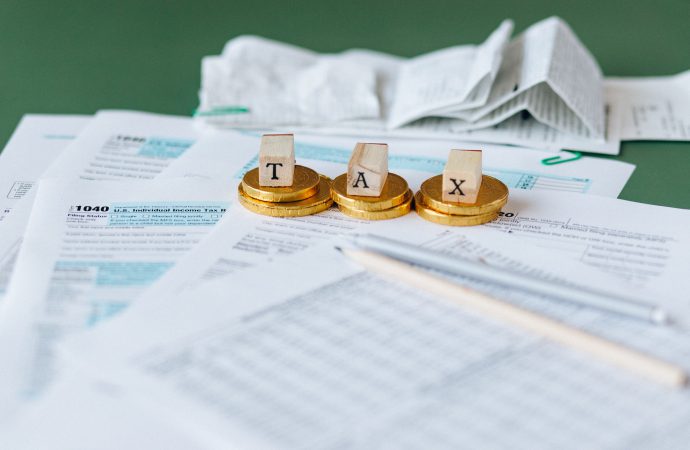 Księgowa a Nowe Przepisy Podatkowe: Jak Przygotować Się na Zmiany?