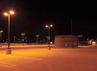 Lampy uliczne LED: Jakie korzyści przynoszą i dlaczego warto je stosować?